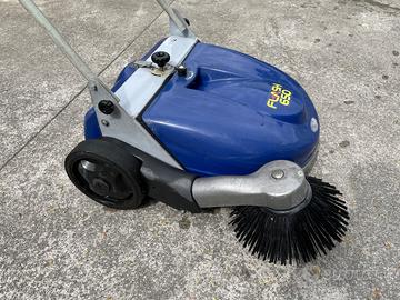 Spazzatrice a spinta