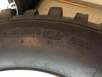 Cerchi + gomme 265 65 17