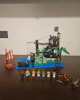Lego 6273 Rock Island Refuge