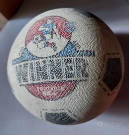 pallone Winner Sica in gomma E' sgonfio