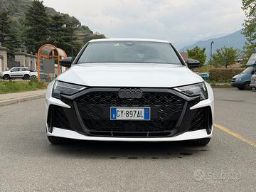 AUDI RS3 2025