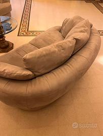 “Divani e Divani” Alcantara