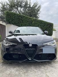 Alfa Romeo Giulia 160cv allestimento veloce