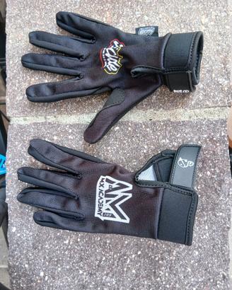Guanti da motocross