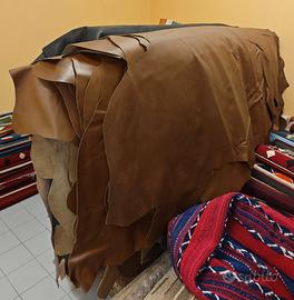 Pelli bovine intere e mezzine per artigianato