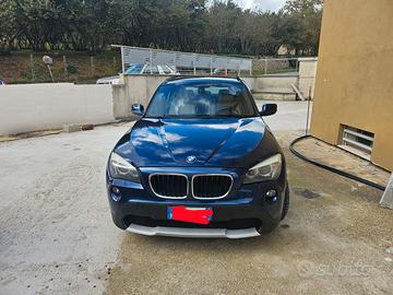 BMW X1 (E84) 
X1 sDrive20d Efficient Dynamics