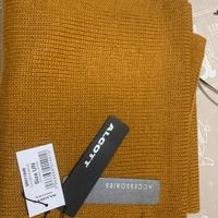 Sciarpa Alcott nuova color gold