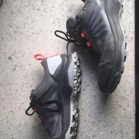 Scarpe sportive da trekking Salomon numero 42,5