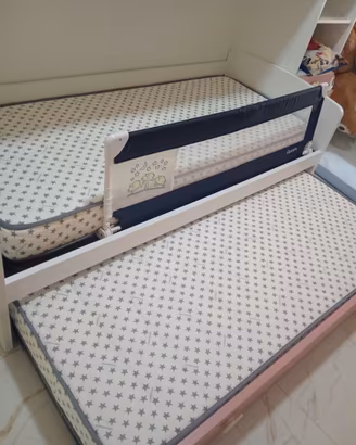 Due letti  mondo convenienza con materasso nuovi