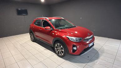 KIA STONIC DEL 2019 1000 BENZINA 120 CV