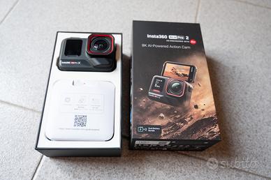 Insta360 ACE Pro 2 con vari accessori