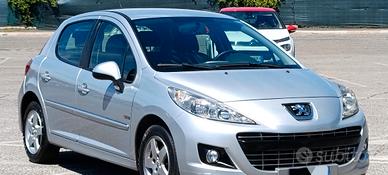 PEUGEOT 207 1.4 HDI 70 cv 2013 Neopatentati 