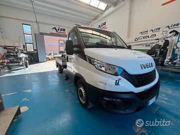 Iveco Daily 35-140 allestito con piattaforma aerea