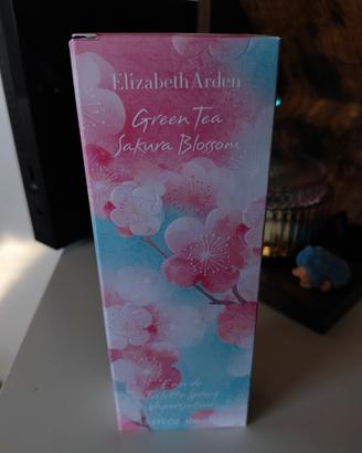 Green Tea Sakura blossom - Elizabeth Arden 