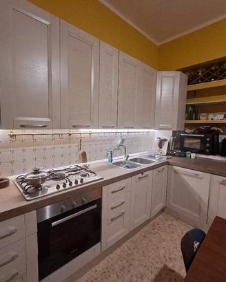 cucina con elettrodomestici bosch 