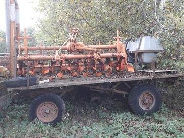 attrezzi agricoli vari