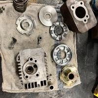 Vari pezzi per piaggio ciao,si e bravo