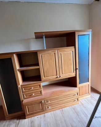 mobile tv e credenza