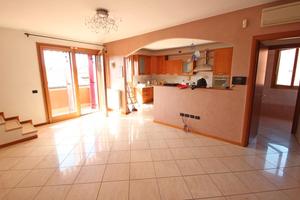 Recente appartamento in duplex