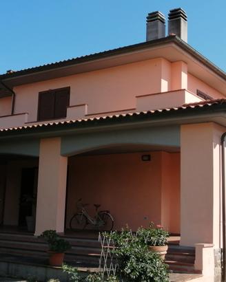 A ribolla splendida villa in bifamiliare