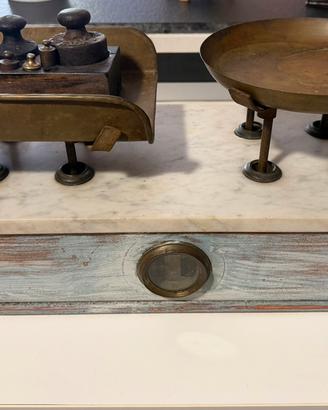 Antica Bilancia d’epoca fine’800 in marmo e ottone