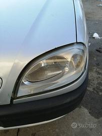 Proiettore sinistro CITROEN SAXO del 2002