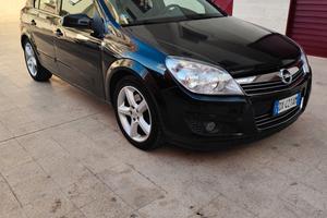 Opel Astra 1.7 CDTI 125CV 5 porte Cosmo