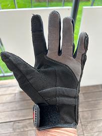 Guanti moto