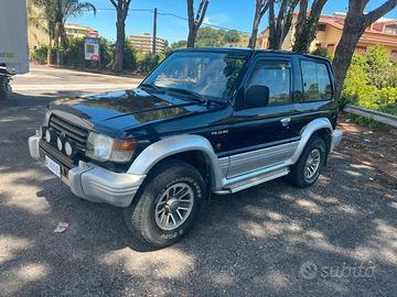 Mitsubishi pajero