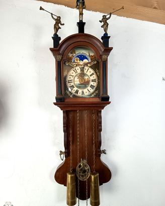 176392 Antico orologio pendolo olandese cn lunario