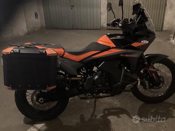 Moto ktm 890 adventure