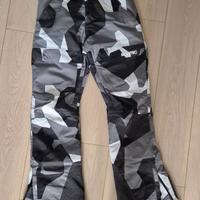 Pantaloni snowboard