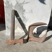 INCUDINE IN FERRO DA CALZOLAIO+MARTELLO