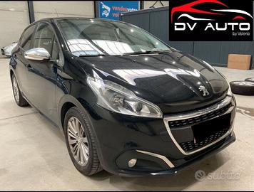 Peugeot 208 PureTech 82 Stop&Start 5 porte Signatu