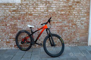 wheelie bike | hardtail da trail commencal