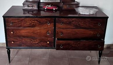 Comò anni '50 lucido 150 cm, profili neri, ottone