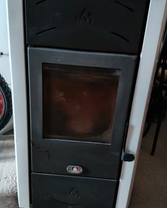 stufa a pellet Idro 22kw