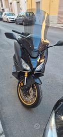 Honda forza 750