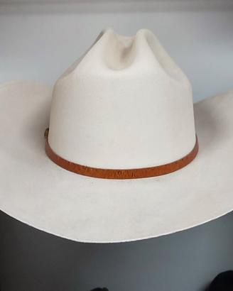 CAPPELLO WESTERN IN PAGLIA RIGIDA MARCA TUCSON