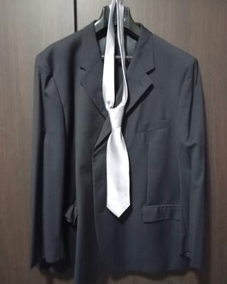 vestito elegante uomo 