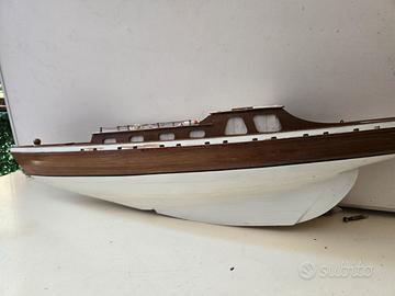 barca yacht anni 50