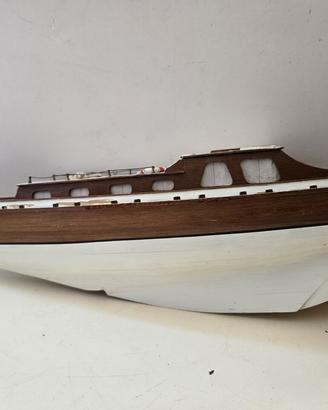 barca yacht anni 50