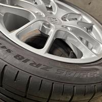 Cerchi originali Porsche 18" con gomme Pirelli P Z
