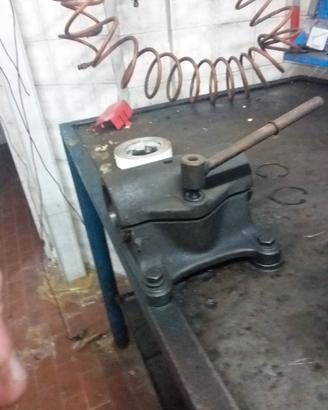 Supporto da banco per motore