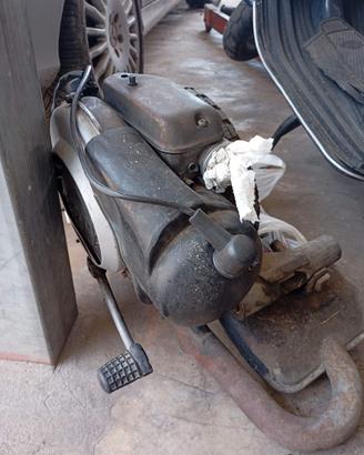 Motore vespa 125 anni 50