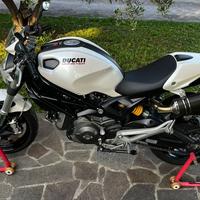 Ducati monster 696 plus depotenziata A2