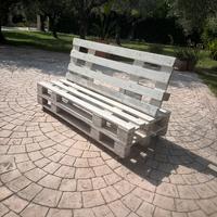 Divano da giardino in pallet bianco