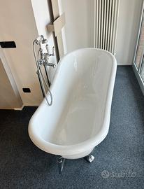 Vasca da bagno Freestanding di libera istallazione