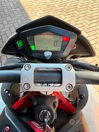 Ducati hypermotard 1100