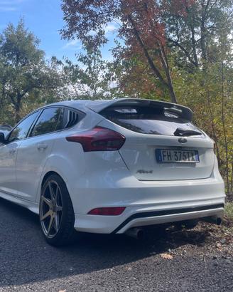 Ford focus st Line